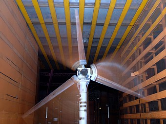 Etude dynamique d'un rotor d'éolienne dans la soufflerie S6